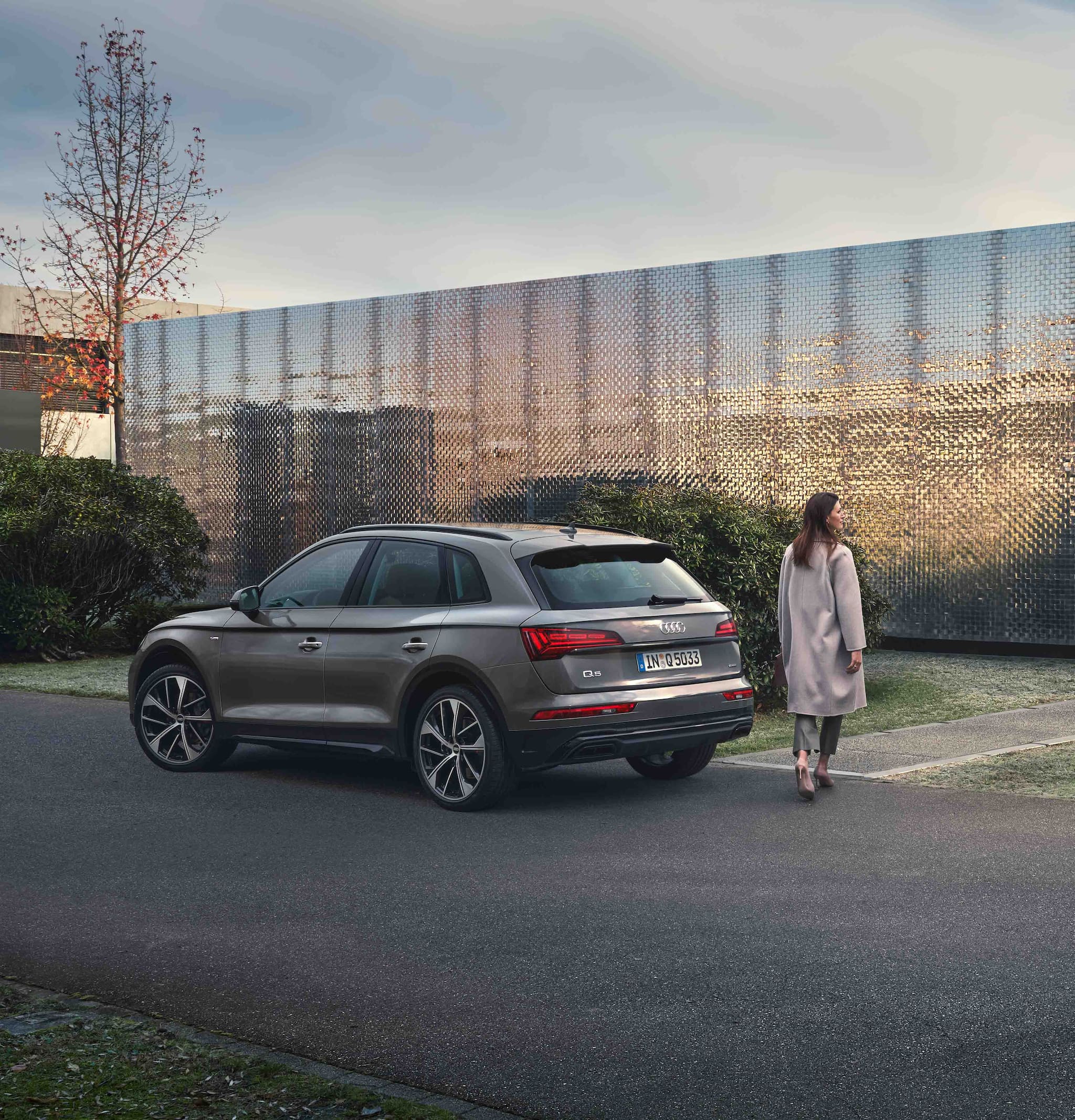 Audi Q5 2.0 TFSI QUATTRO - Dealer Audi puri Indah Jakarta