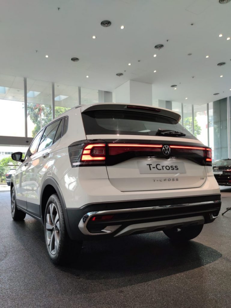 Dealer VW Puri Indah Jakarta Indonesia 3